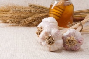 health benefits of honey and garlic